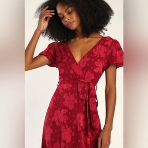 Lulus, Compelling Love Wine Red Jacquard Short Sleeve Maxi Dress, NWT, Sz S